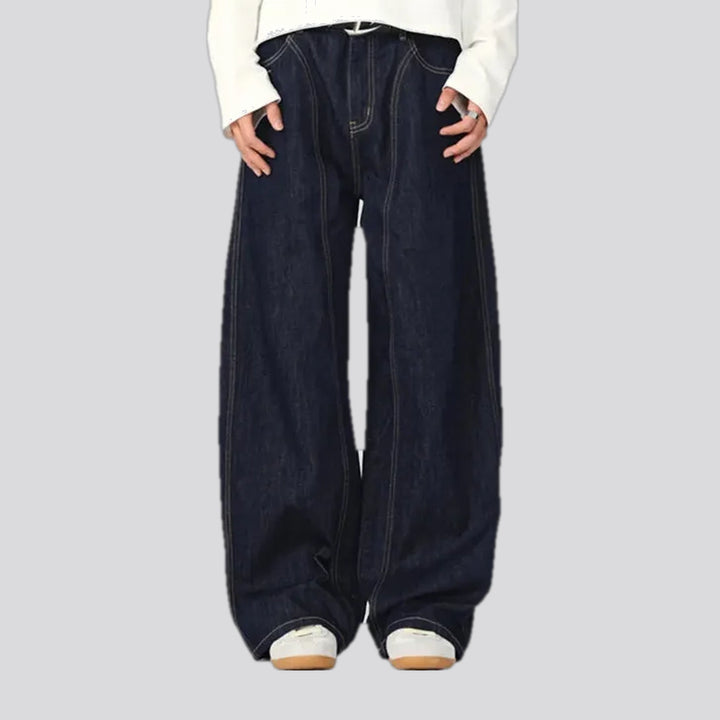 Slouchy 90s style dark men's jeans